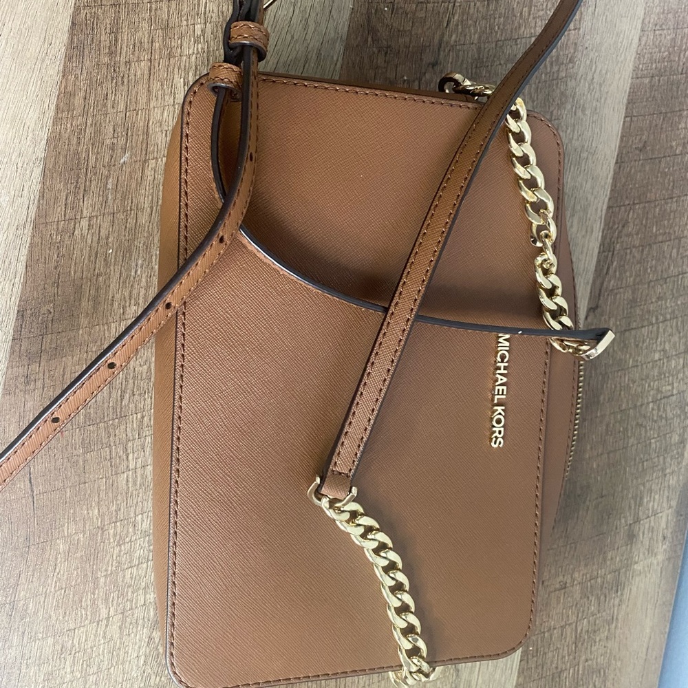 Leather Jet Set East West Crossbody